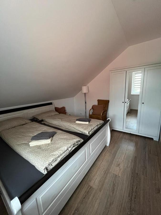 Apartmany Tobias Besiny Exterior photo
